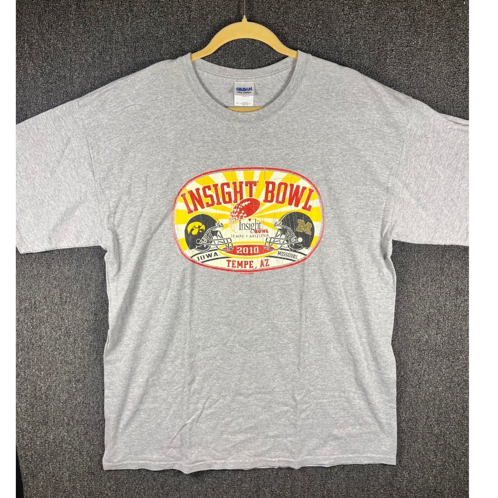 Gildan 2010 Insight Bowl Iowa Hawkeyes vs Missouri Tigers T-Shirt Mens XL Gray